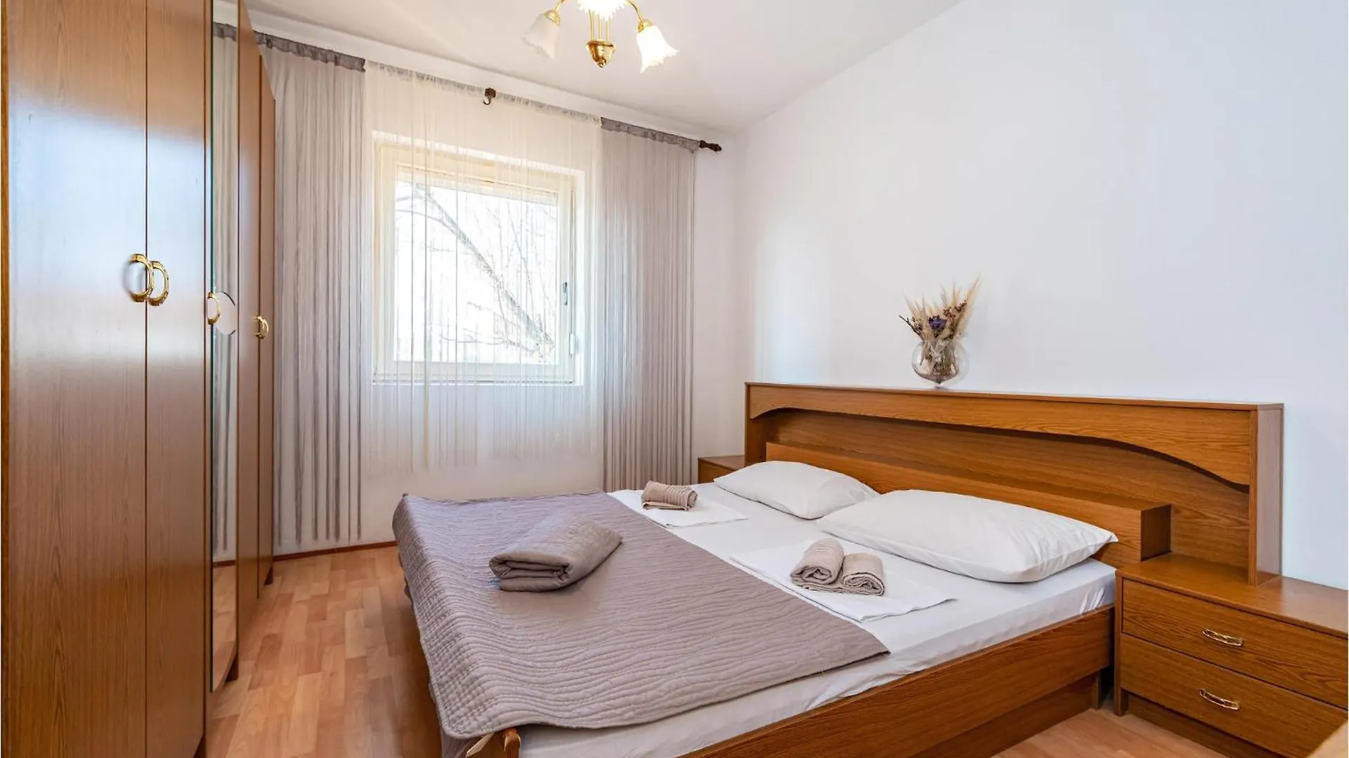 Lovely Apartment In Jasenice With Kitchen  Jasenice (Zadar)
